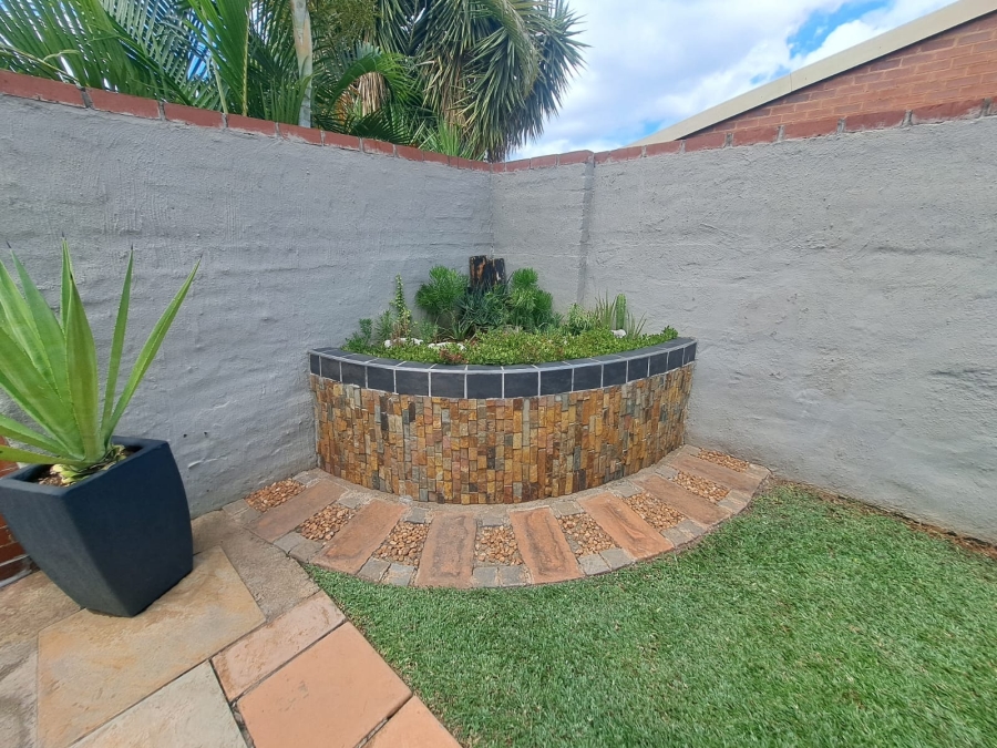 3 Bedroom Property for Sale in Waterval East North West